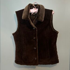 Eddie Bauer Suede Vest-Gorgeous